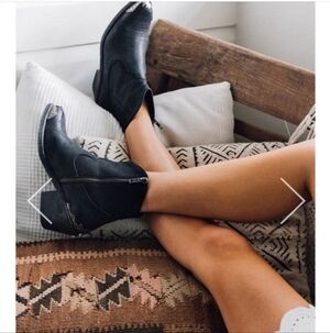 ISO Black Sugar Skull